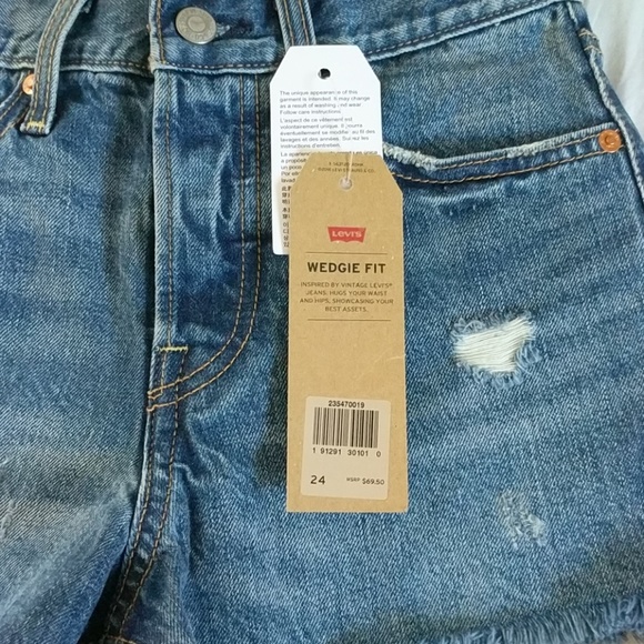 Levi's Denim Jean Wedgie Fit High Rise Shorts - Picture 3 of 7